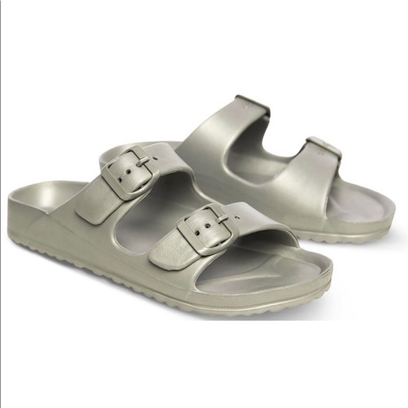 Silver Super Lightweight Footbed Sandals Size 7.5 - Picture 1 of 5